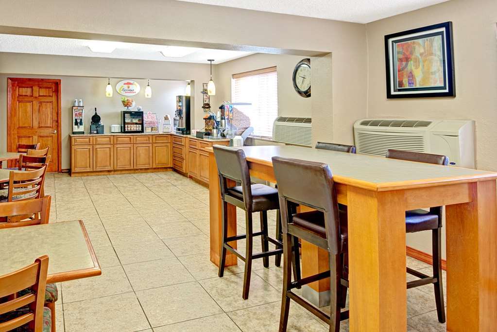 Super 8 By Wyndham Independence Kansas City Kemudahan gambar