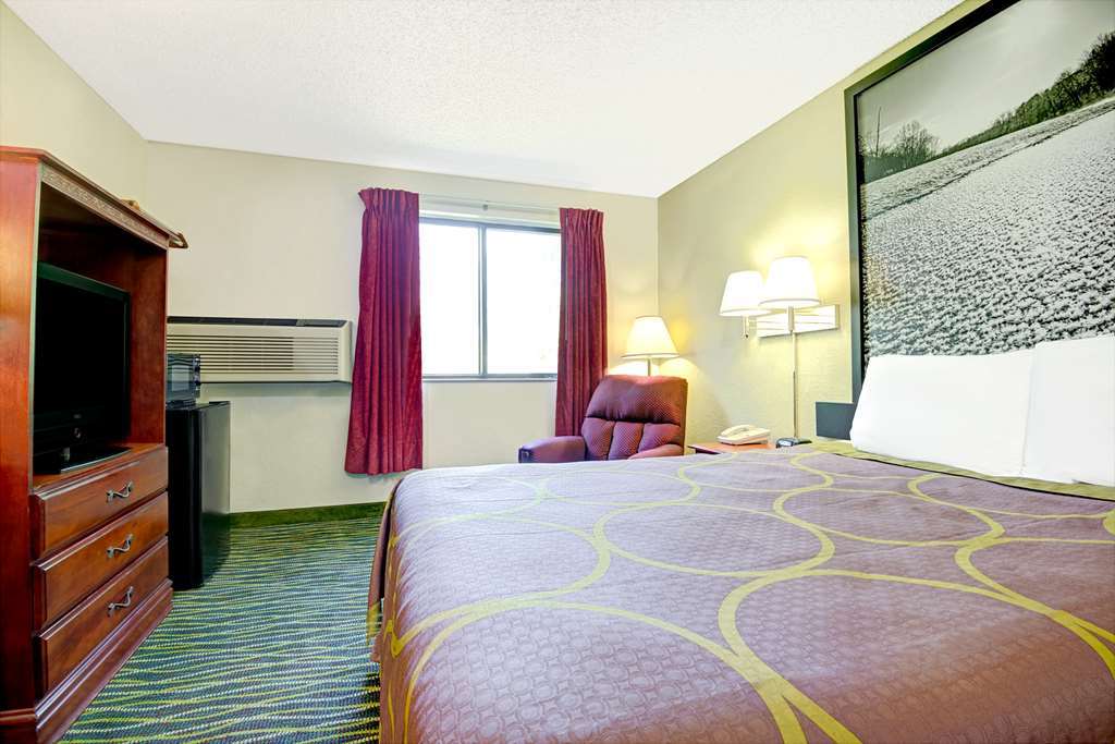 Super 8 By Wyndham Independence Kansas City Bilik gambar
